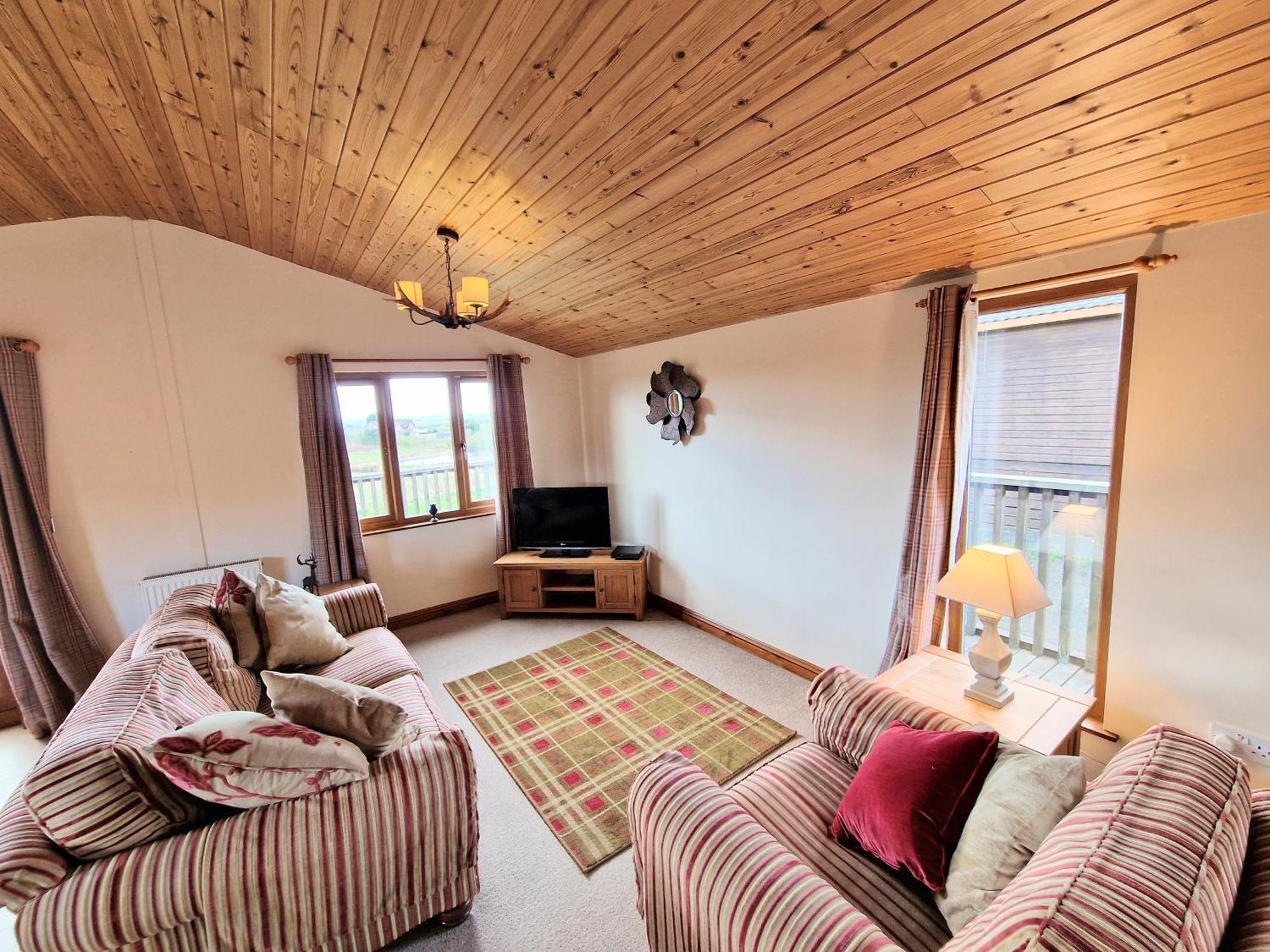 فيلا Lomond 5 With Private Hot Tub - Fife - Loch Leven - Lomond Hills - Pet Friendly Kelty المظهر الخارجي الصورة